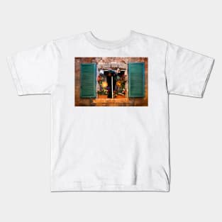 Tuscan window - Siena Kids T-Shirt